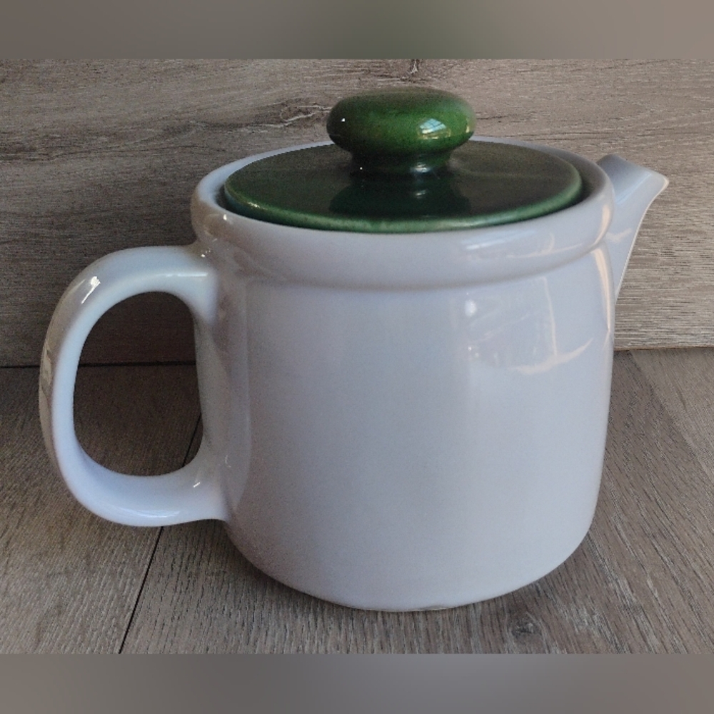 McCoy Teapot & Lid Clay Pottery Drip Glazed Vintage USA 5 Cups